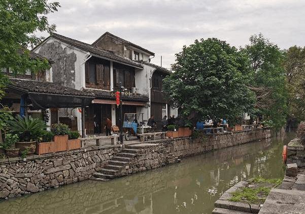 擦亮文明底色 凝聚创建合力 以文明城市创建成果提升群众幸福指数
